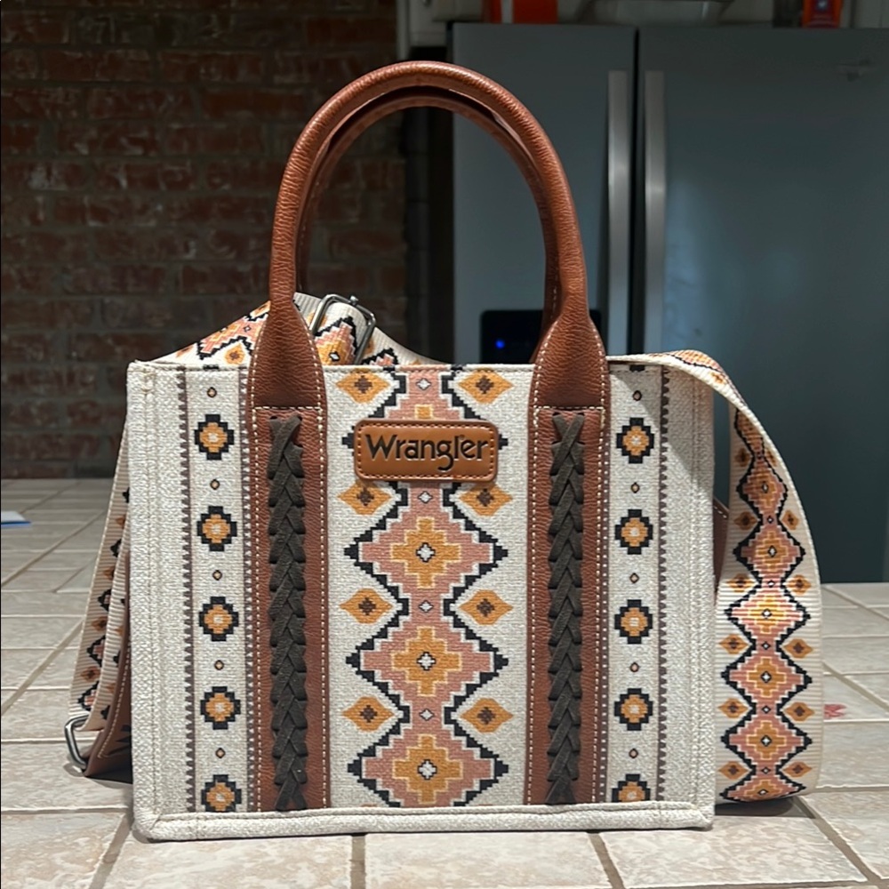 Wrangler Tan and Brown Tote with Southwestern Pattern